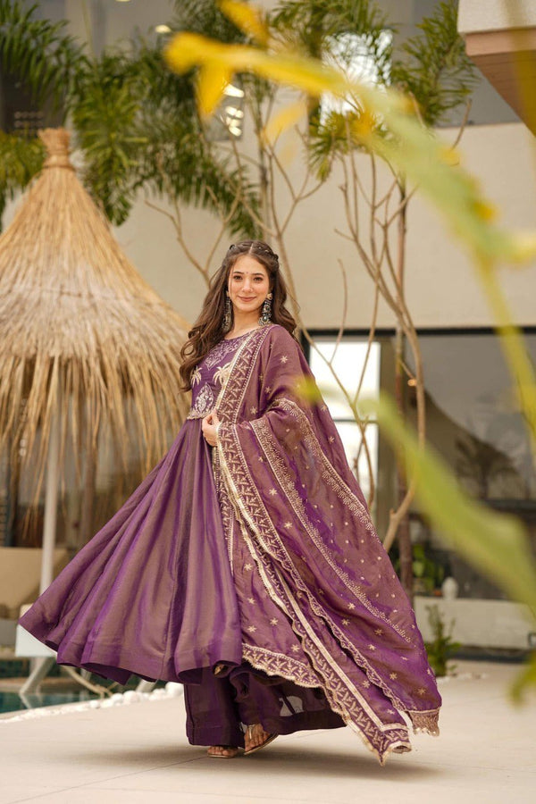 Sienna cosmo Slit Anarkali Premium Suit Set